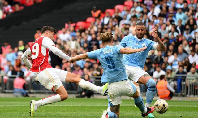 包含奥地利横扫曼城,哈弗茨关键制胜的词条 包含奥地利横扫曼城,哈弗茨关键制胜的词条