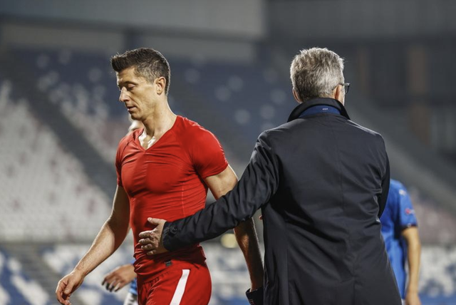 波兰队碾压中国队,张继科扛起全队 波兰队碾压中国队,张继科扛起全队