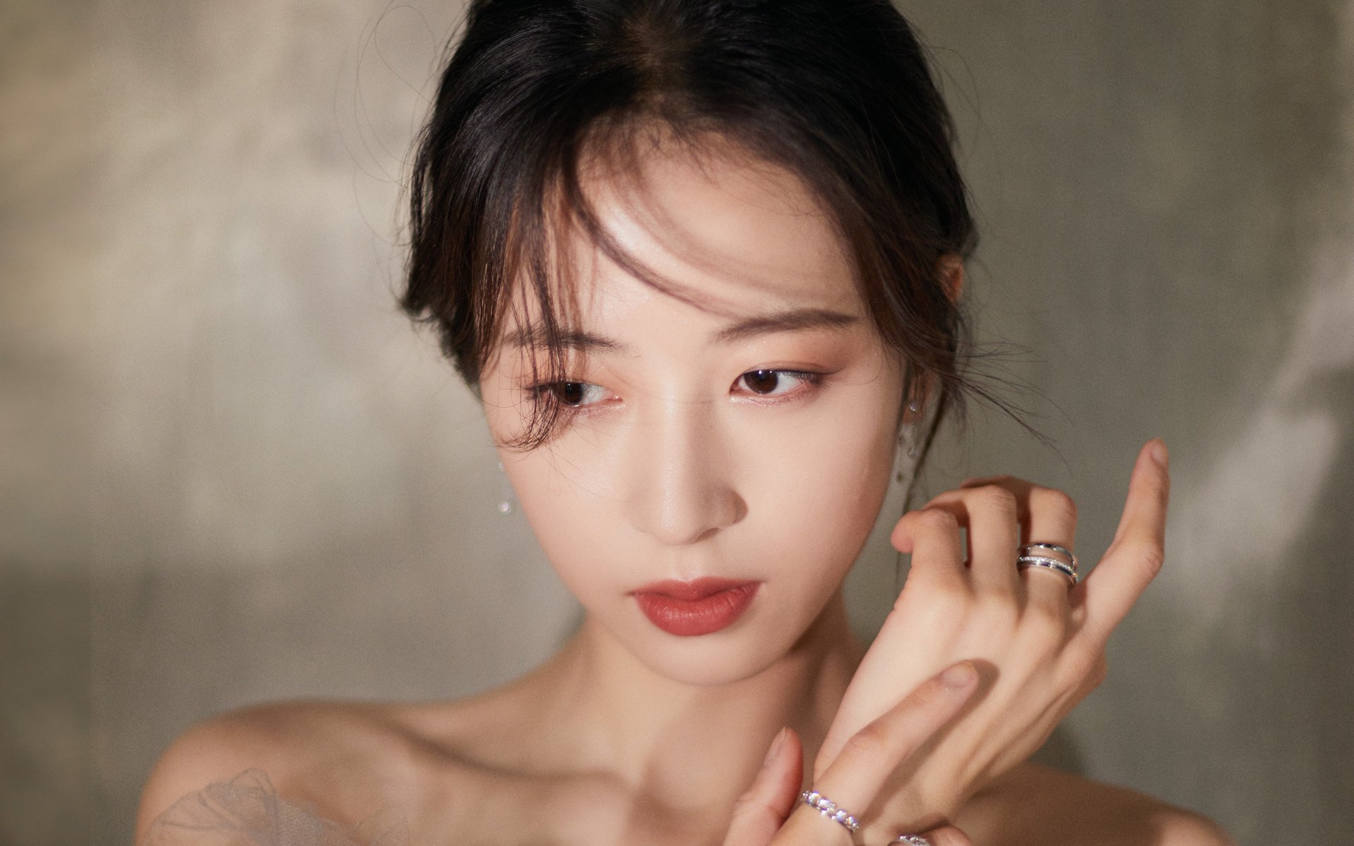 中场定乾坤,丹麦铁骑的碾压与格列兹曼的优雅—2026世界杯B组两种统治力的终极诠释